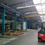 CLINER mobiler Waschplatz mitten in der Produktionshalle für kurze Wege