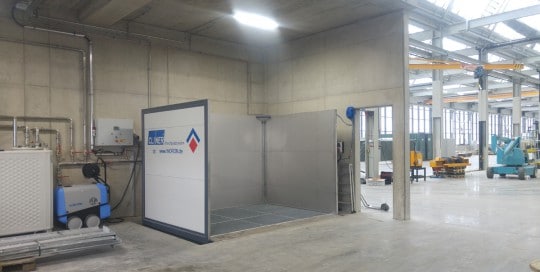 Waschplatz Industrie für Hochdruckreiniger im Boden mit offener Front und ohne Dach